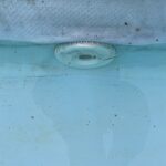 ... l'étanchéité de la piscine est défectueuse.